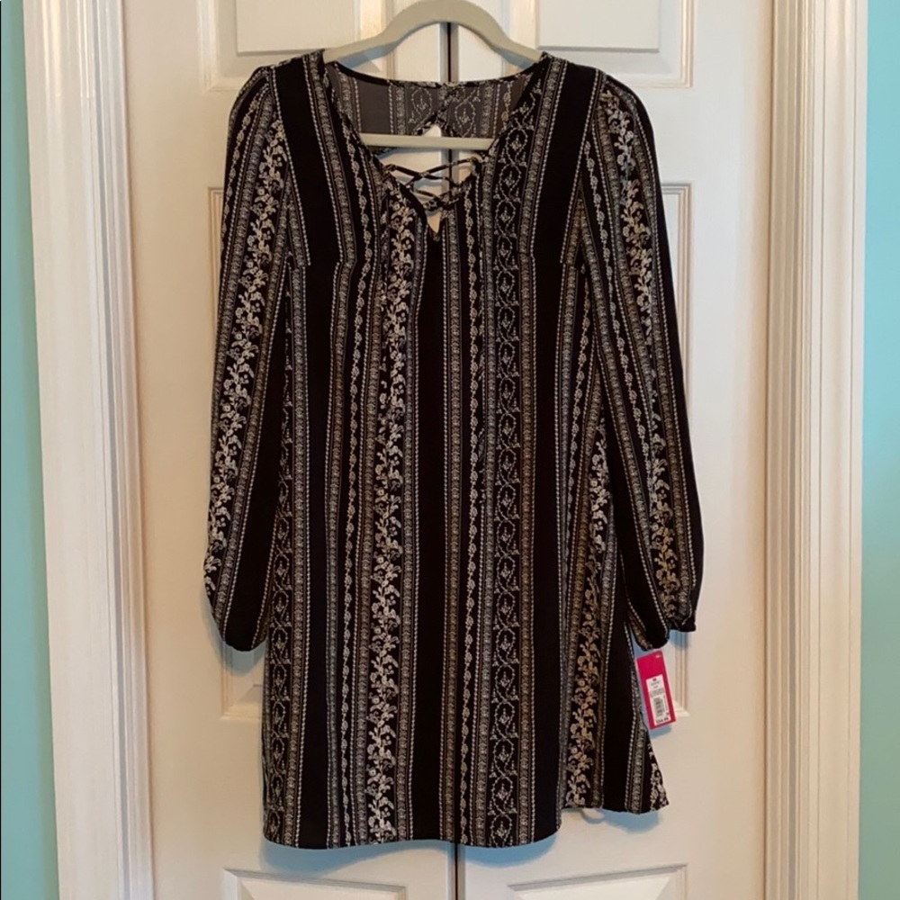Black and white patterned dress